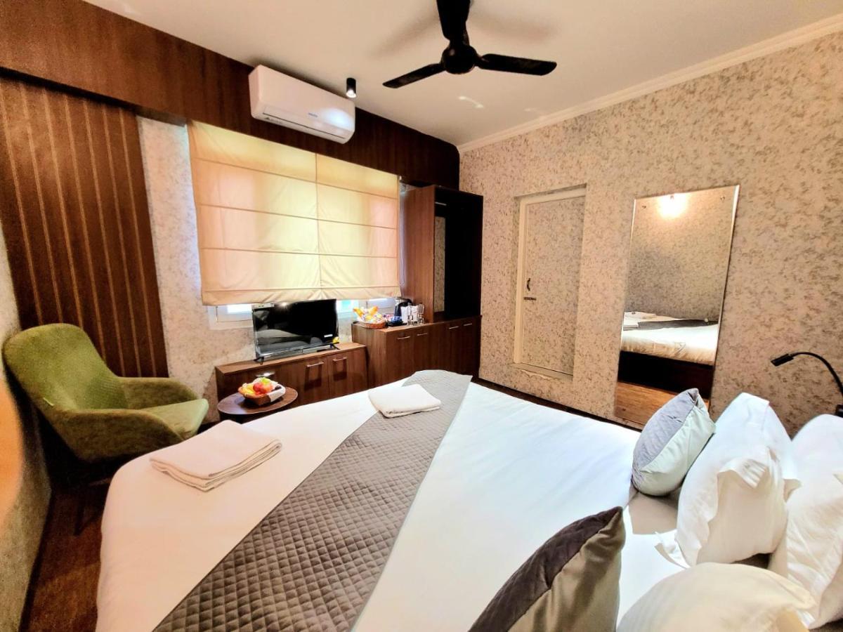 Hotel Green Rooms, Vintage Luxury Near Dal Lake Srīnagar Екстериор снимка