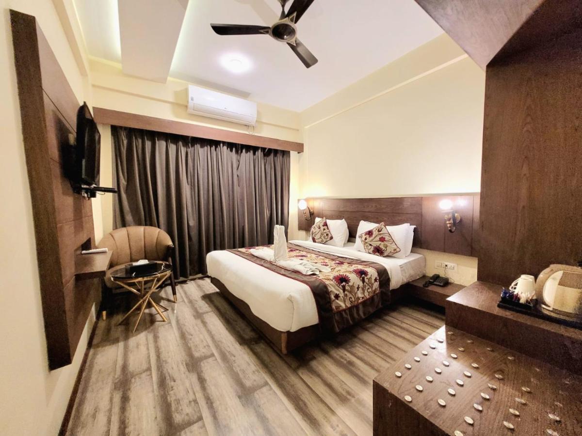 Hotel Green Rooms, Vintage Luxury Near Dal Lake Srīnagar Екстериор снимка