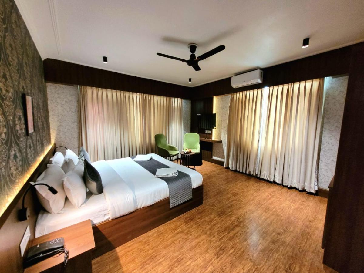 Hotel Green Rooms, Vintage Luxury Near Dal Lake Srīnagar Екстериор снимка