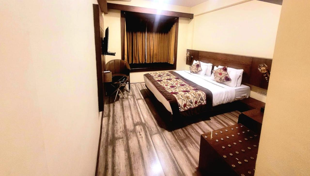 Hotel Green Rooms, Vintage Luxury Near Dal Lake Srīnagar Екстериор снимка