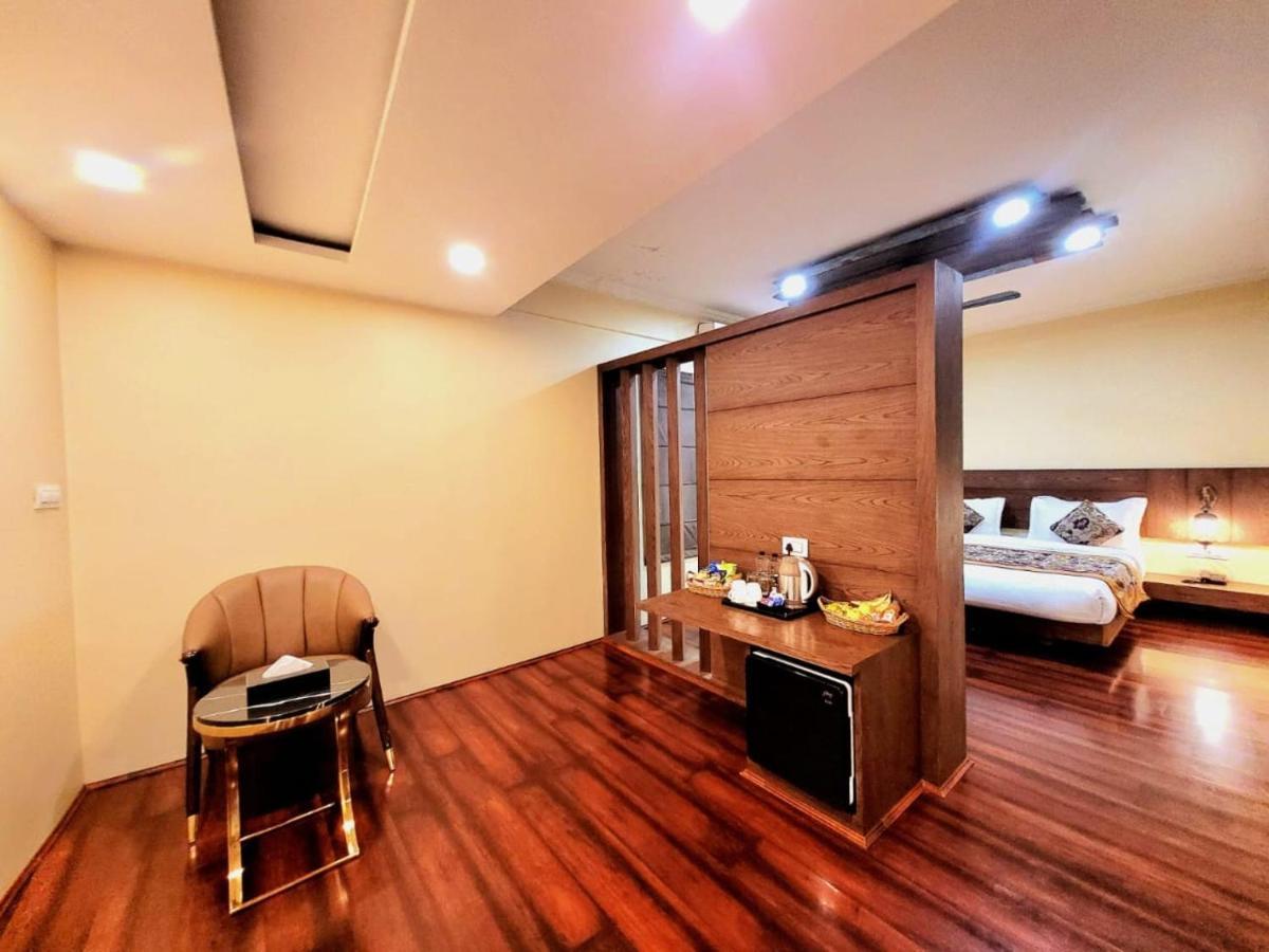 Hotel Green Rooms, Vintage Luxury Near Dal Lake Srīnagar Екстериор снимка