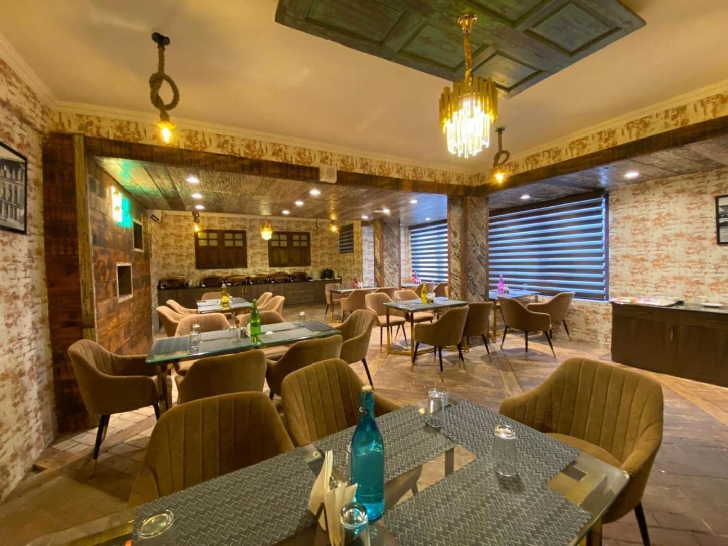 Hotel Green Rooms, Vintage Luxury Near Dal Lake Srīnagar Екстериор снимка