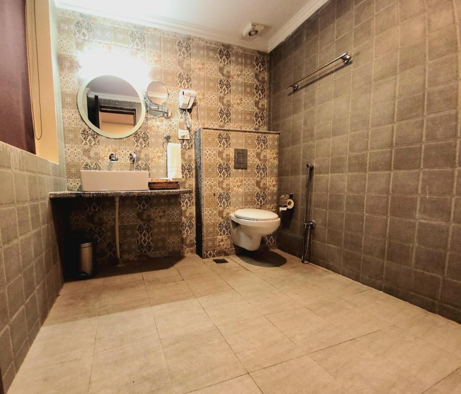 Hotel Green Rooms, Vintage Luxury Near Dal Lake Srīnagar Екстериор снимка